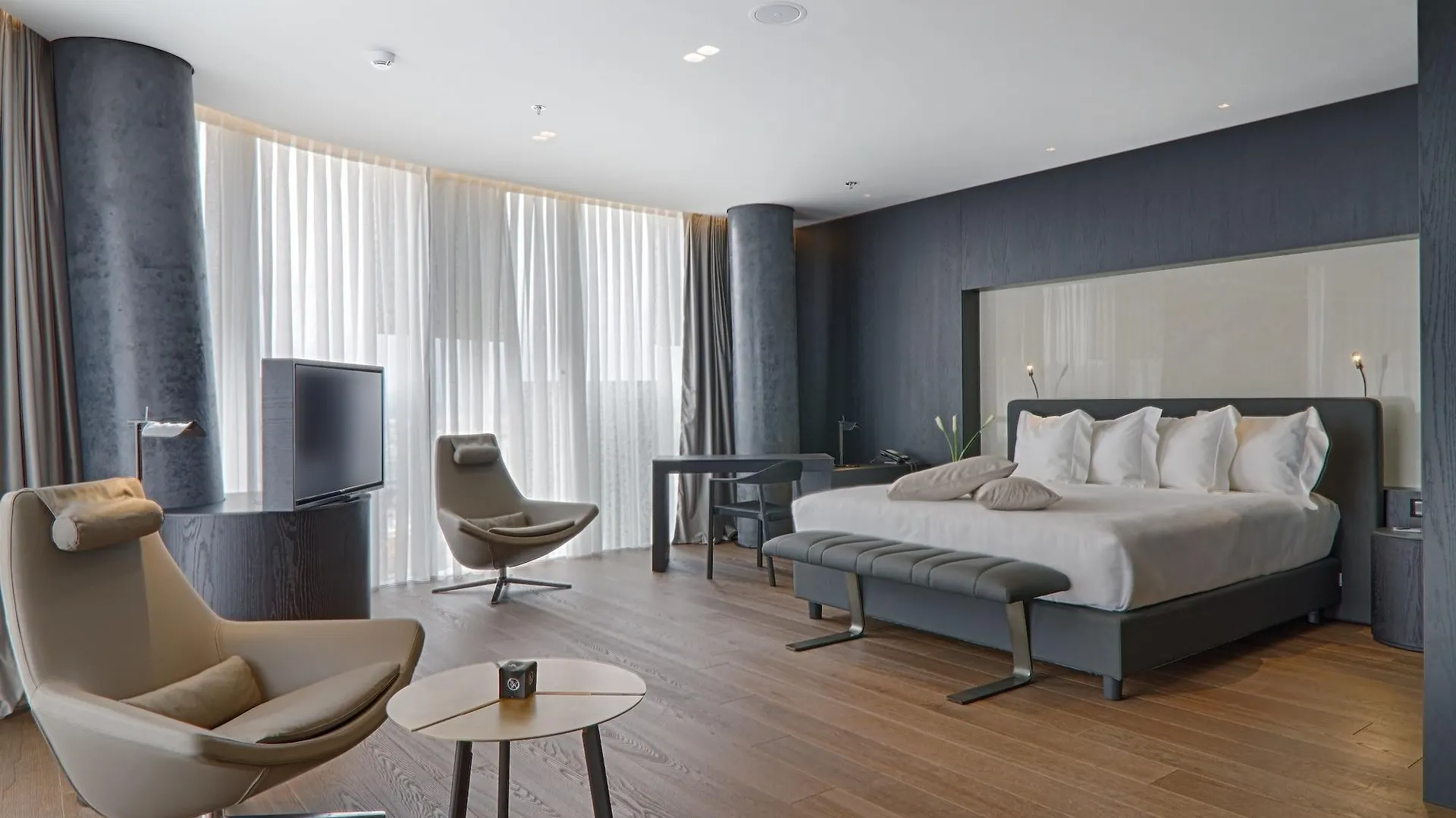 *****  Maritim Hotel Plaza טיראנה אלבניה
