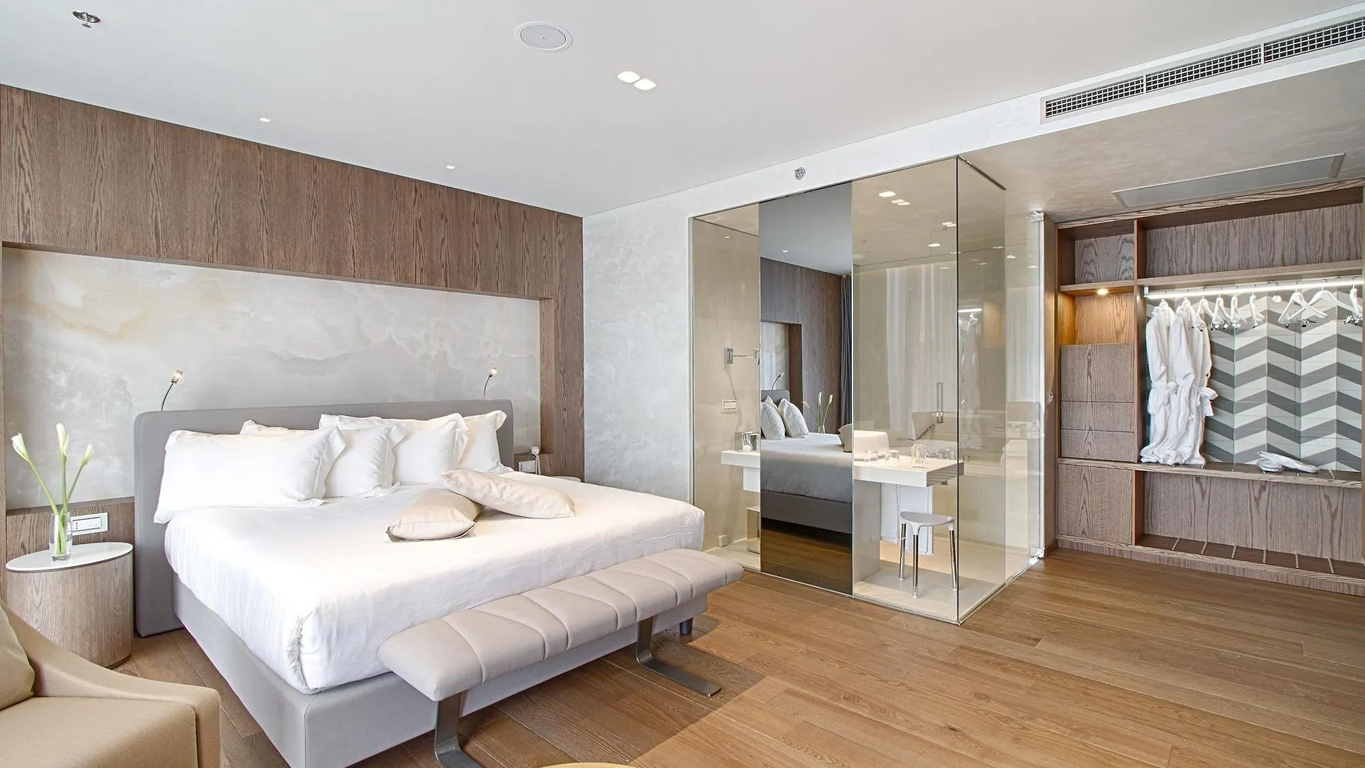 *****  Maritim Hotel Plaza Tirana Albania